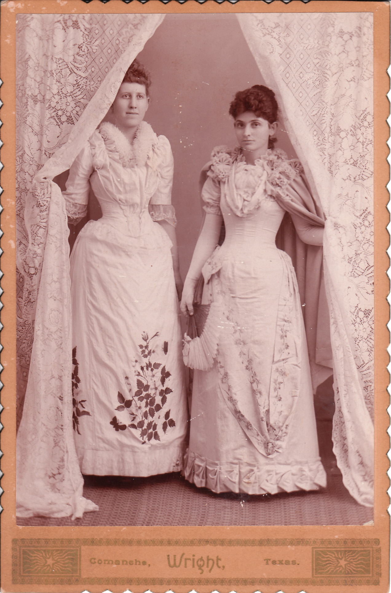 behind the curtain_0001