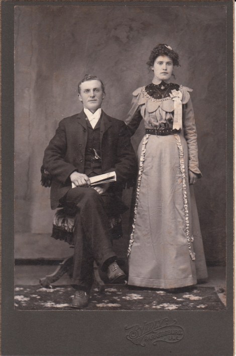 PARKERSBURG COUPLE_0004