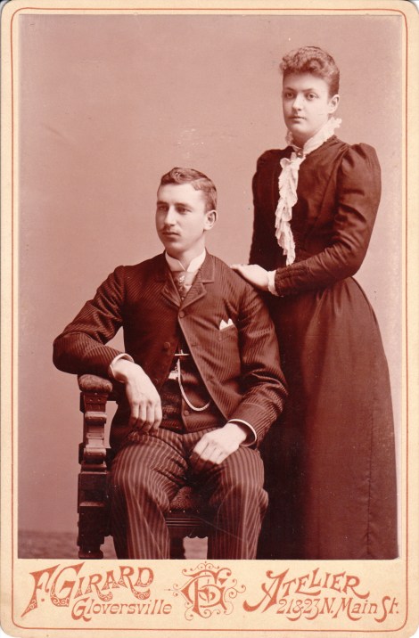 GLOVERSVILLE COUPLE_0001