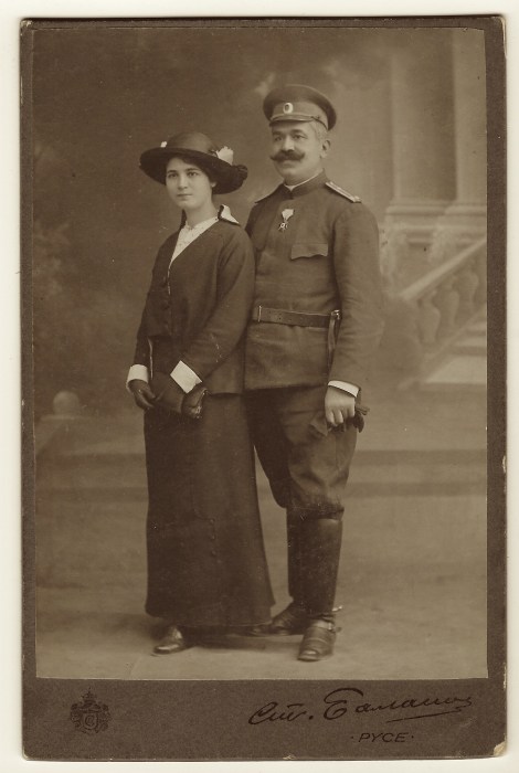 bulgarian-officer-and-wife