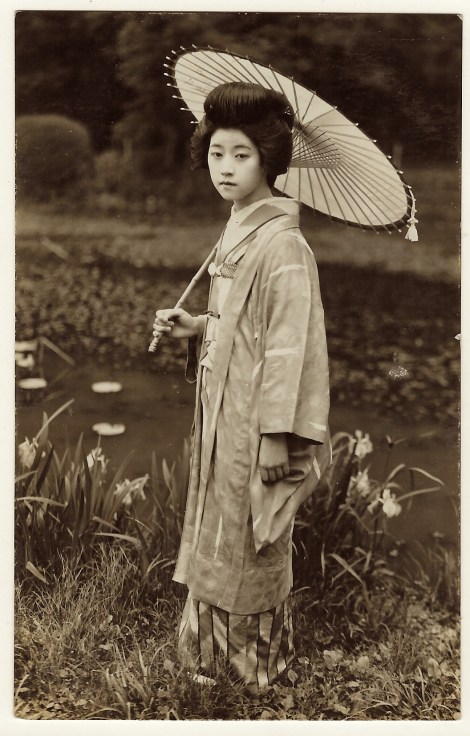 asian woman kimono
