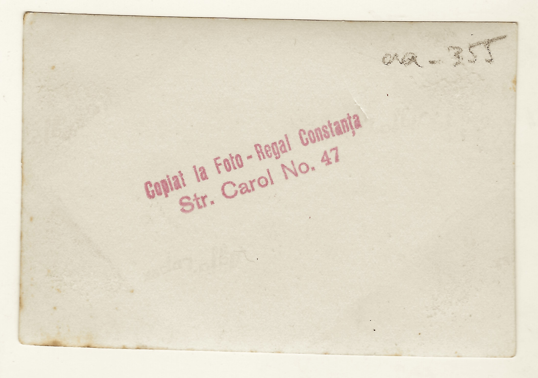 girls at beach roumania 1