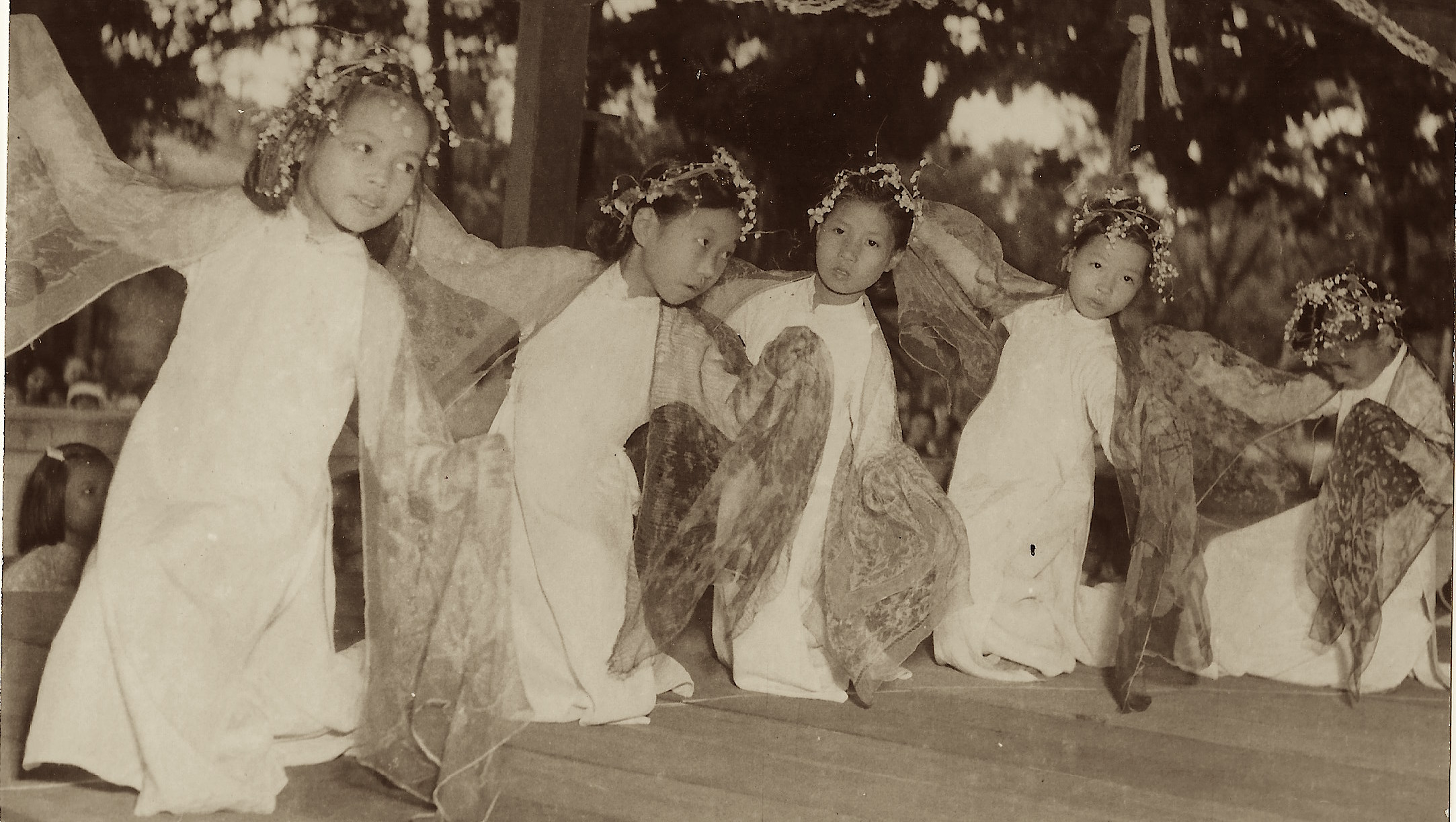 VIETNAM KID DANCERS 1