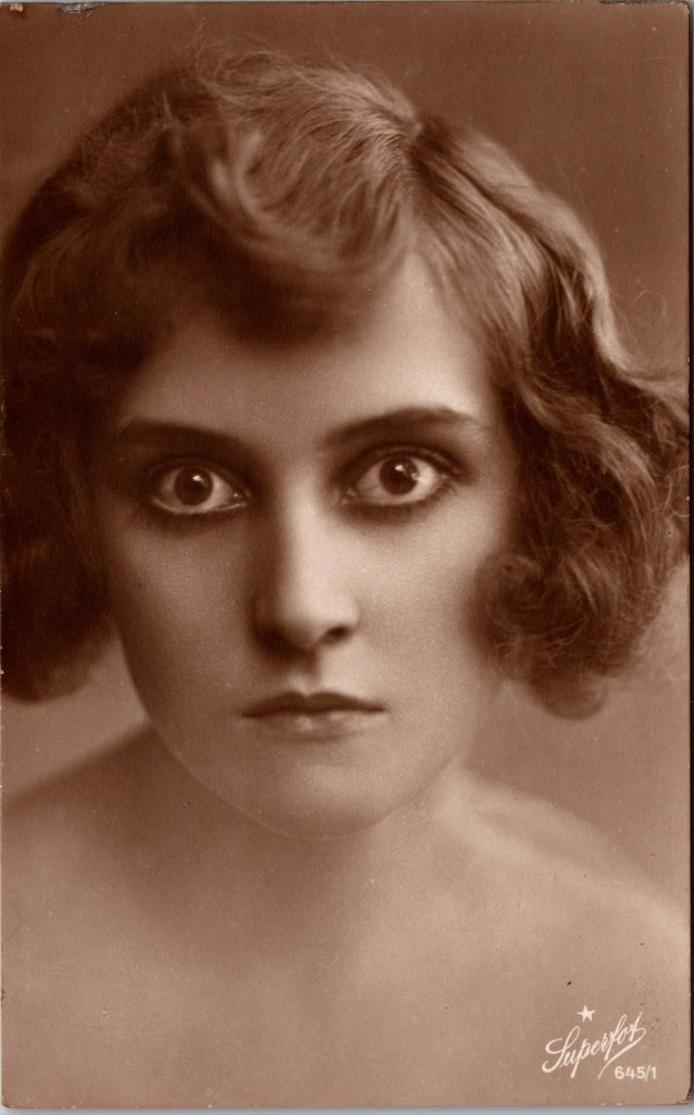 This image has an empty alt attribute; its file name is elga-brink-645-1_0001.jpg