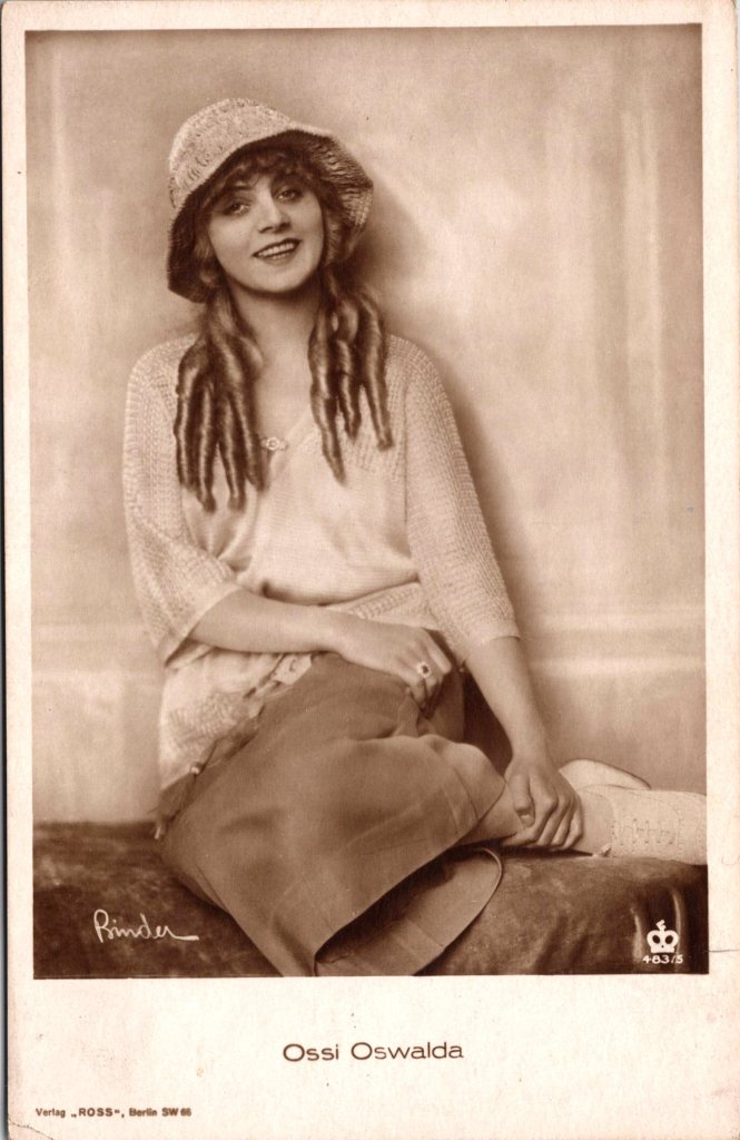 This image has an empty alt attribute; its file name is 5502_0001.jpg