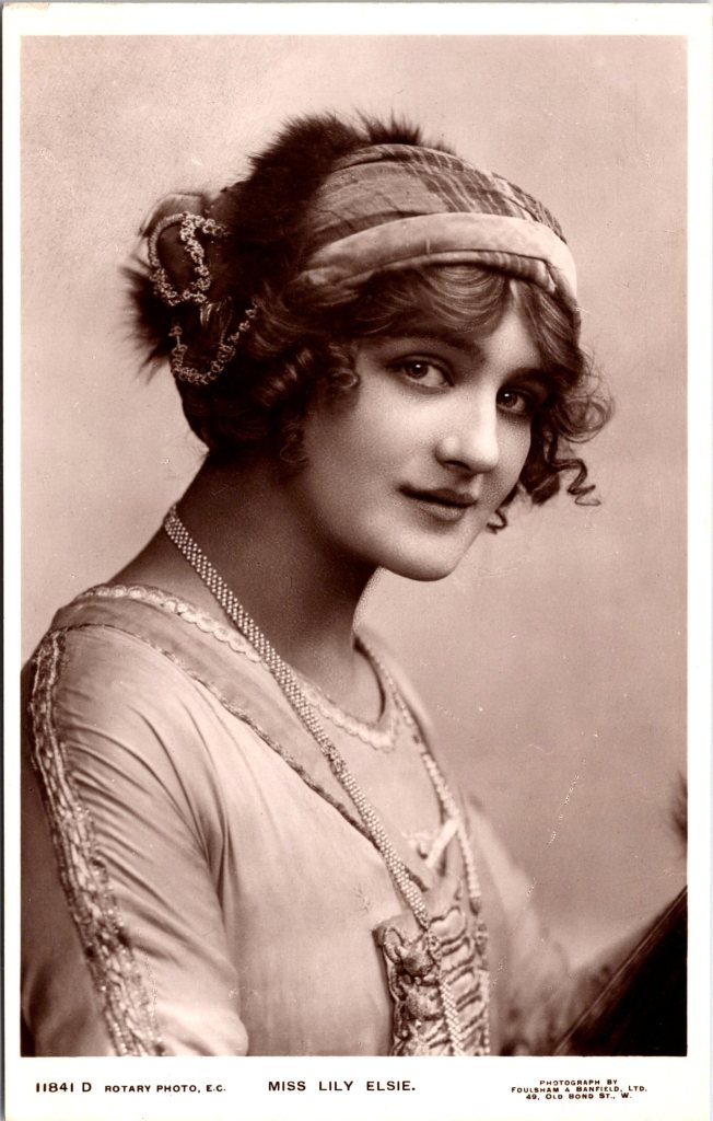 This image has an empty alt attribute; its file name is 5579_0001.jpg