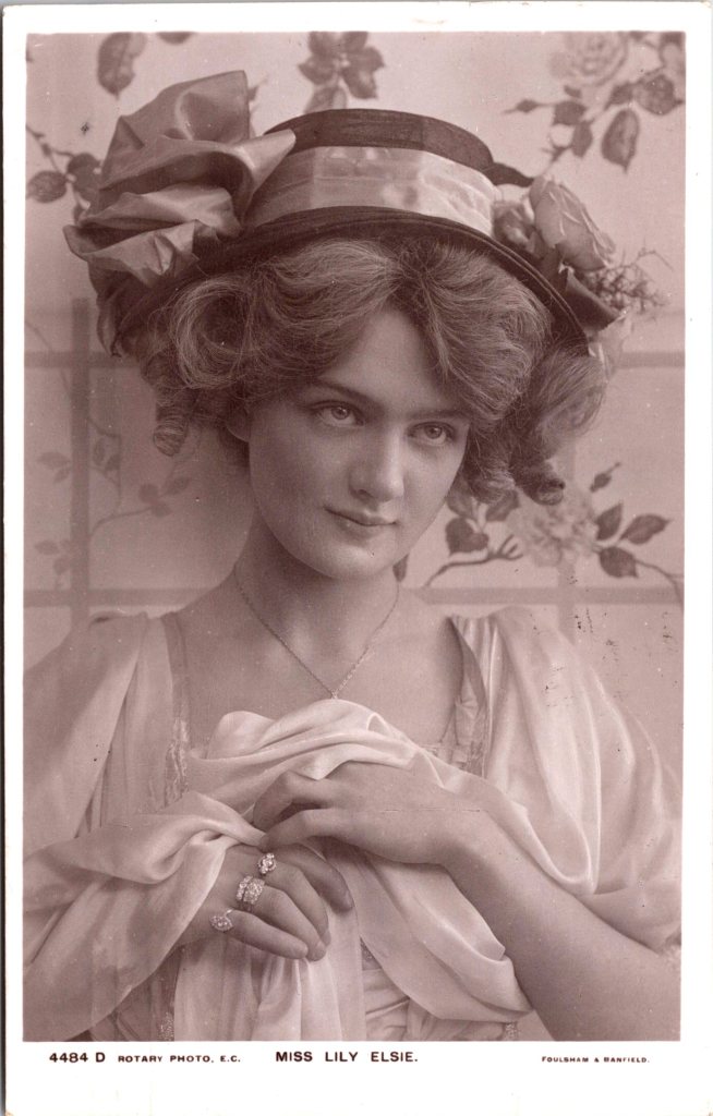 This image has an empty alt attribute; its file name is 5739_0001.jpg