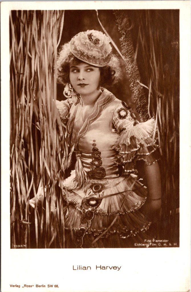 This image has an empty alt attribute; its file name is 5663_0001.jpg